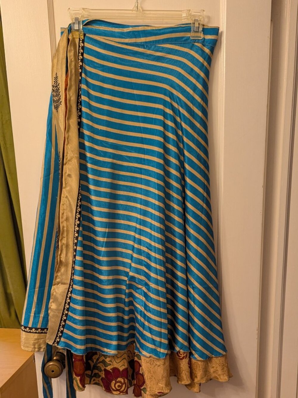 DGY Sari Skirt - Size XL Maxi - Picture 3 of 5